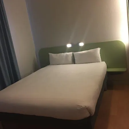 Ibis Budget Pantin 2*